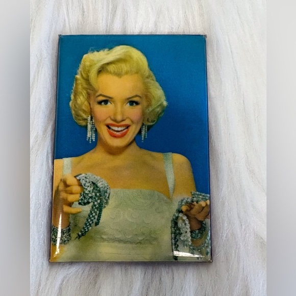 Vintage Marilyn Monroe Mirror Set - Picture 2 of 6
